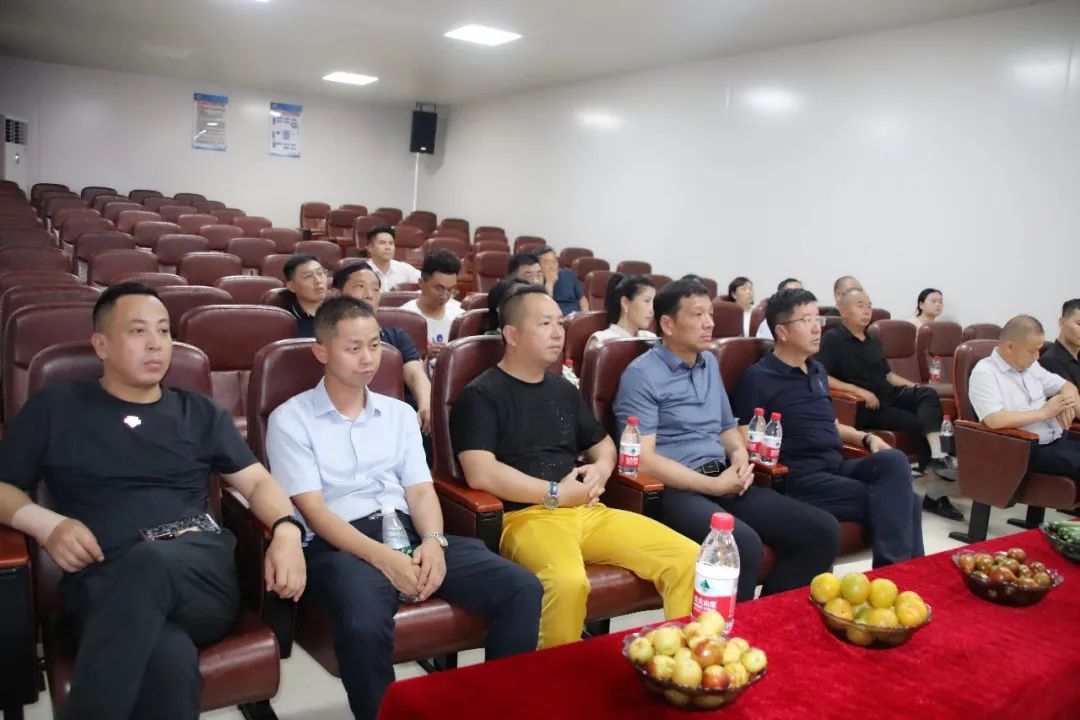 丽星公司企业座谈 丽星公司企业座谈